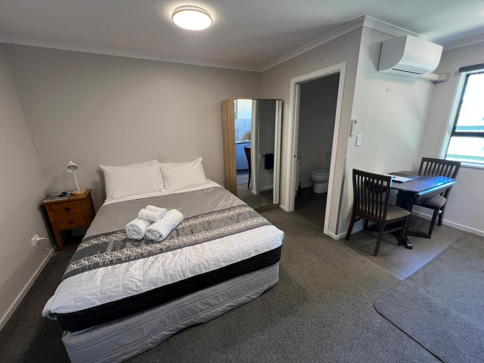 Academy Lodge Motel Ashburton Exterior foto